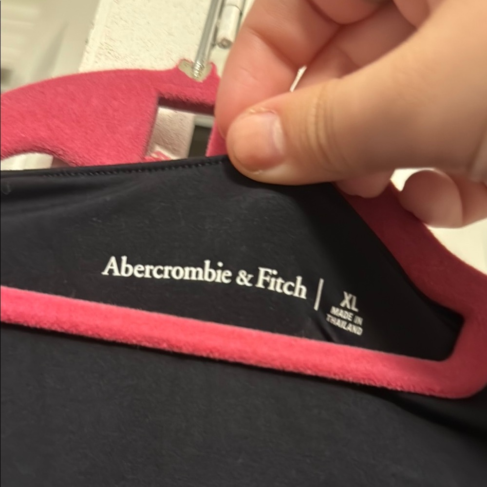 Abercrombie & Fitch Black Short Sleeve Tee Classic Crew Neck - Picture 2 of 7